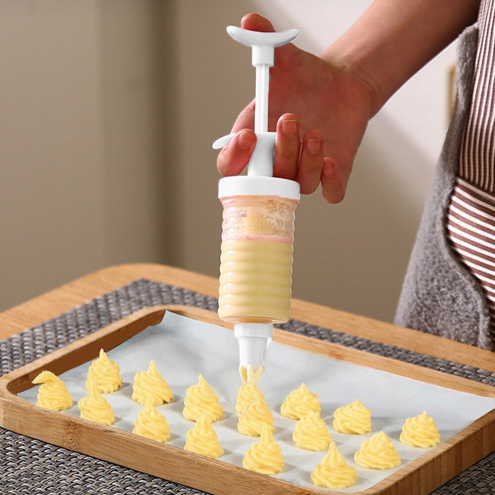 8pcs/set Pipe Nozzles with Syringe Plastic Cream Baking Nozzle Dispenser Lcing Pastry Cream Pastry Tube DIY Cake Decoration Tool - Provence Home Living Store